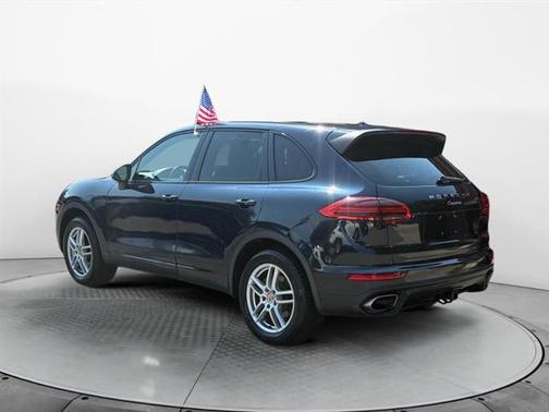 2016 Porsche Cayenne Base