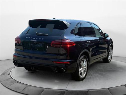2016 Porsche Cayenne Base