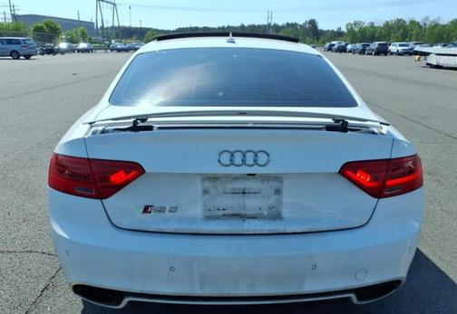 Ibis White 2014 Audi RS 5 4.2