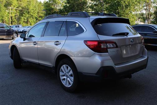 Crimson Red Pearl 2019 Subaru Outback 2.5i Premium