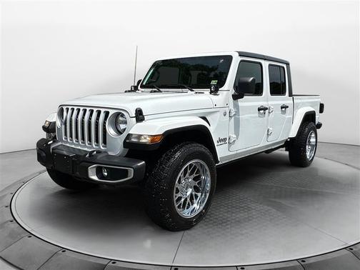 2022 Jeep Gladiator Overland