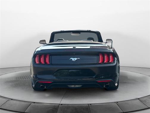 2021 Ford Mustang EcoBoost