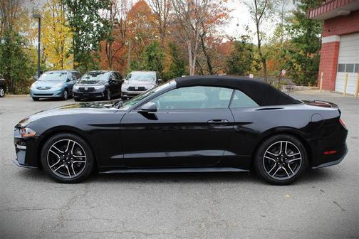 2021 Ford Mustang EcoBoost