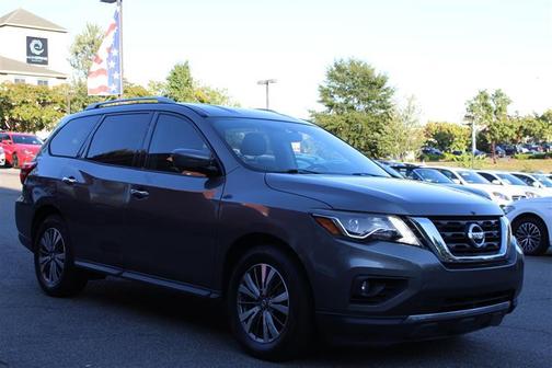 2019 Nissan Pathfinder SL