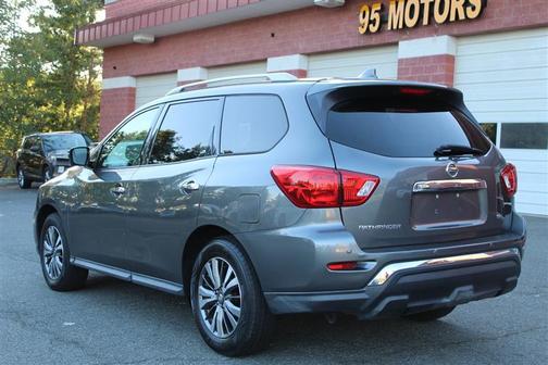 2019 Nissan Pathfinder SL
