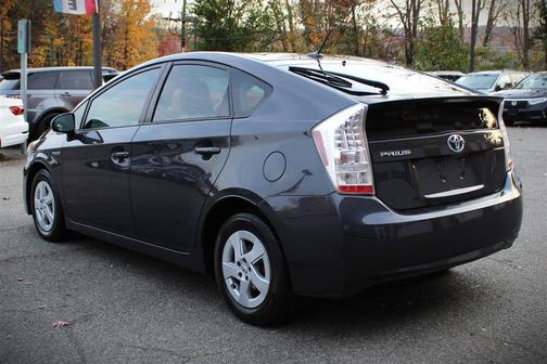 2010 Toyota Prius III