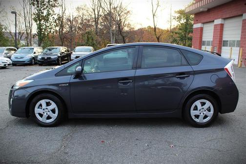 2010 Toyota Prius III