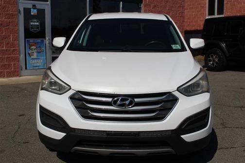 Frost White Pearl 2016 Hyundai Santa Fe Sport 2.4L