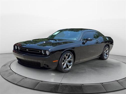 2015 Dodge Challenger SXT