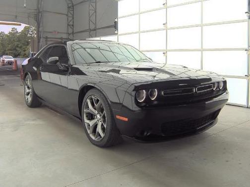 2015 Dodge Challenger SXT