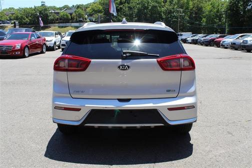 Silky Silver 2019 Kia Niro LX