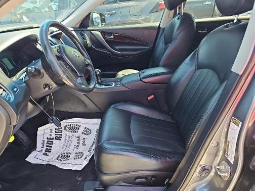 2017 INFINITI QX50 Base