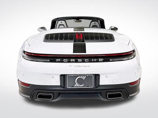 2025 Porsche 911 Carrera