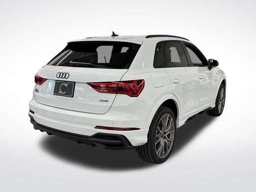 2025 Audi Q3 45 S line Premium
