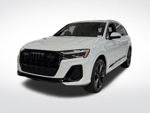 2025 Audi Q7 55 Premium Plus