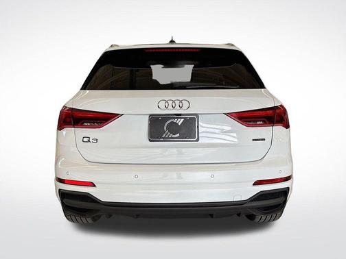 2025 Audi Q3 45 S line Premium