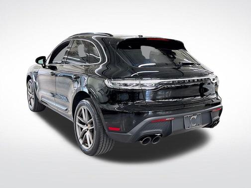 2024 Porsche Macan Base (PDK)