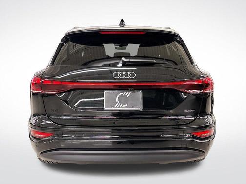2025 Audi Q6 e-tron Premium