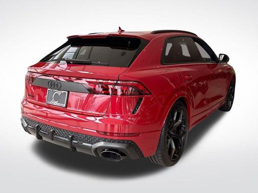 2025 Audi RS Q8 4.0T quattro