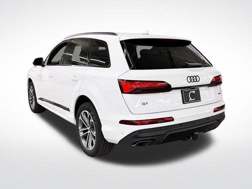 2026 Audi Q7 45 Premium Plus