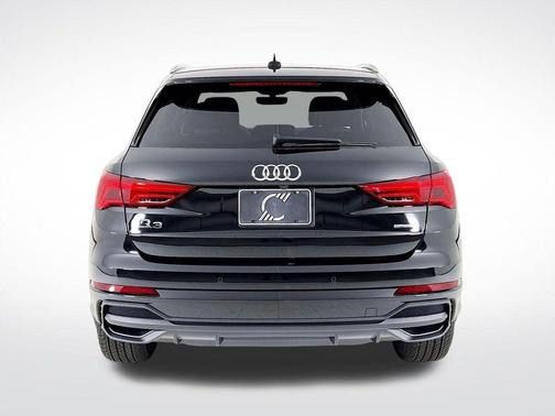 2025 Audi Q3 45 S line Premium