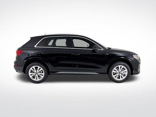 2025 Audi Q3 45 S line Premium