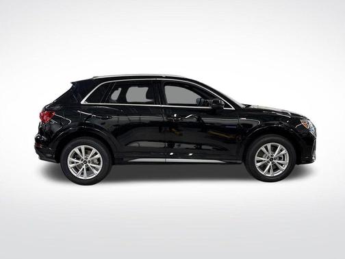 2025 Audi Q3 45 S line Premium