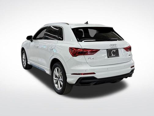 2025 Audi Q3 45 S line Premium