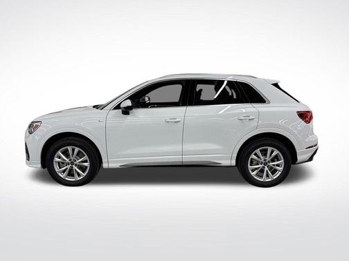 2025 Audi Q3 45 S line Premium