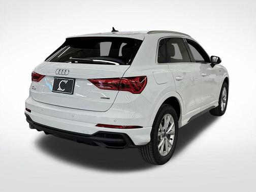 2025 Audi Q3 45 S line Premium