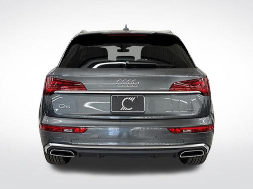 2025 Audi Q5 45 S line quattro Premium