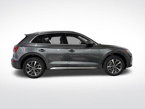 2025 Audi Q5 45 S line quattro Premium