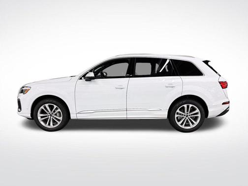 2025 Audi Q7 45 Premium Plus