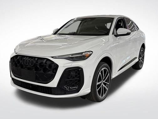 Glacier White Metallic 2026 Audi Q5 PLUS