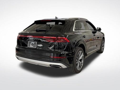 2025 Audi Q8 55 Premium