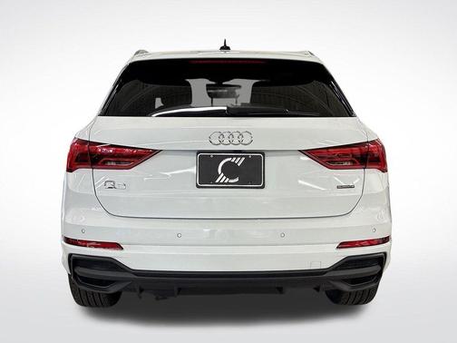 2025 Audi Q3 45 S line Premium