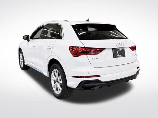 2025 Audi Q3 45 S line Premium