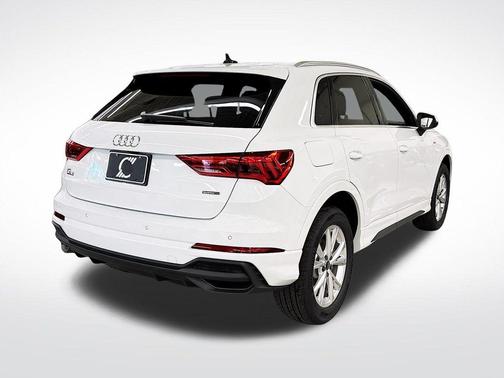 2025 Audi Q3 45 S line Premium