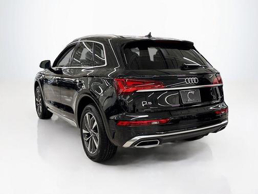 2025 Audi Q5 45 S line quattro Premium