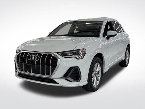 2025 Audi Q3 45 S line Premium