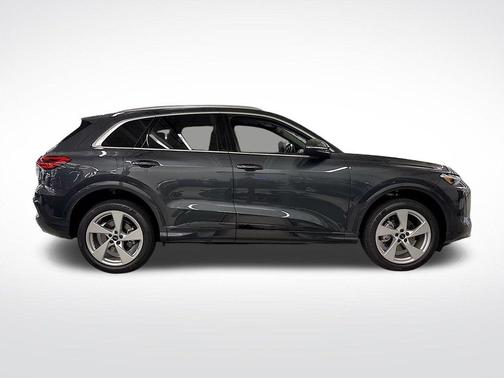 2025 Audi Q5 2.0T quattro Premium