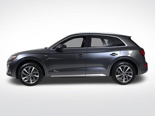 Daytona Gray Pearl Effect 2023 Audi Q5 45 S line quattro Premium
