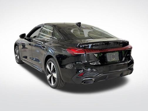 Mythos Black Metallic 2026 Audi A5