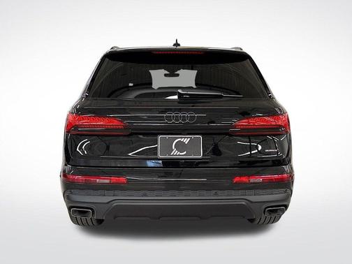 2025 Audi Q7 45 Premium Plus