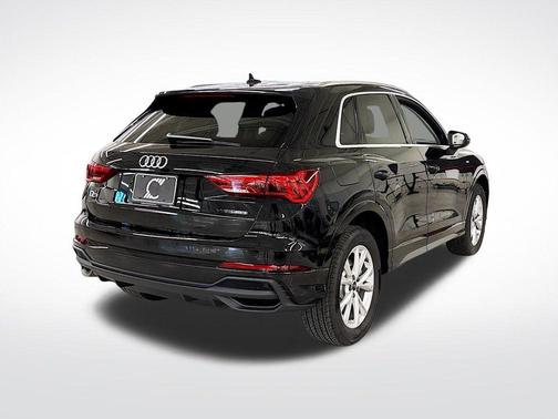 2025 Audi Q3 45 S line Premium