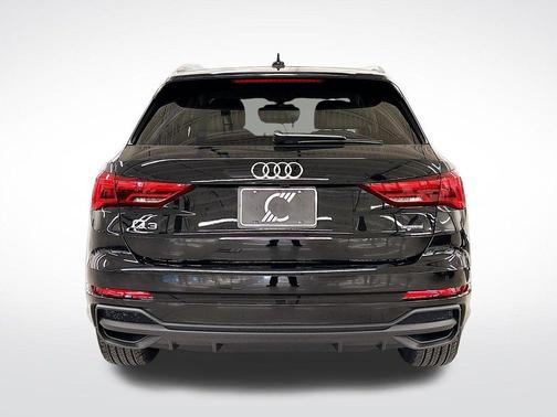 2025 Audi Q3 45 S line Premium
