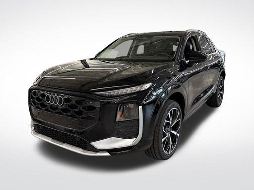 Mythos Black Metallic 2026 Audi Q3 S line