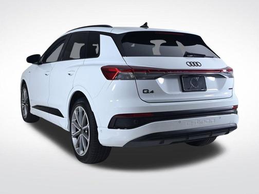 2026 Audi Q4 e-tron 55 quattro Premium