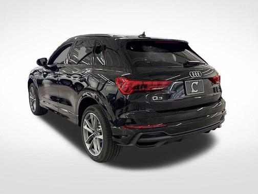 2025 Audi Q3 45 S line Premium
