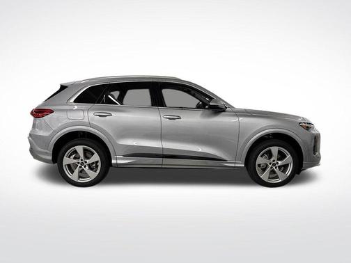 2025 Audi Q5 2.0T quattro Premium